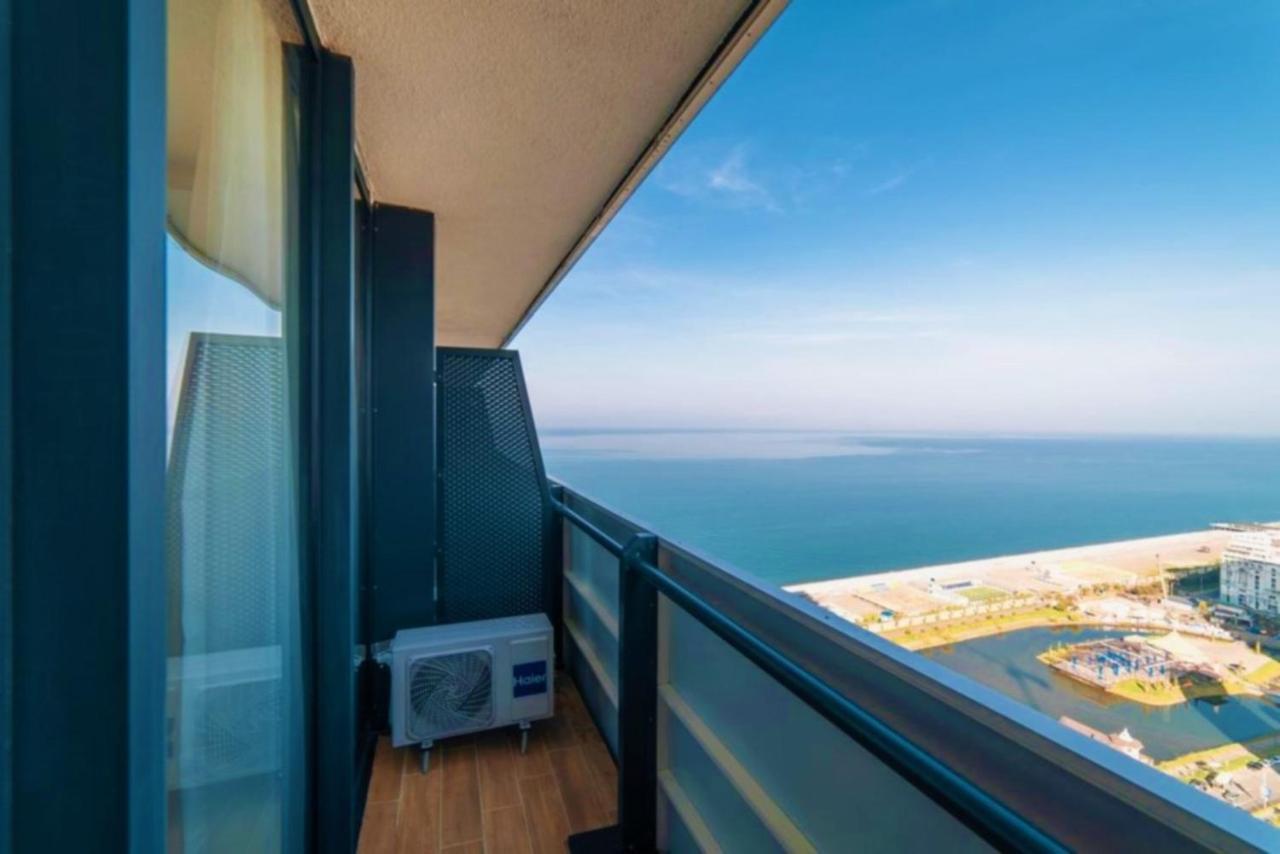 Elegance Sea View Aparthotel In Orbi City Batumi Exterior photo