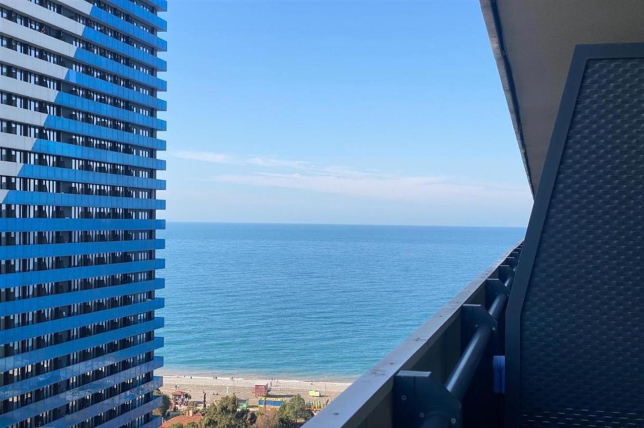 Elegance Sea View Aparthotel In Orbi City Batumi Exterior photo